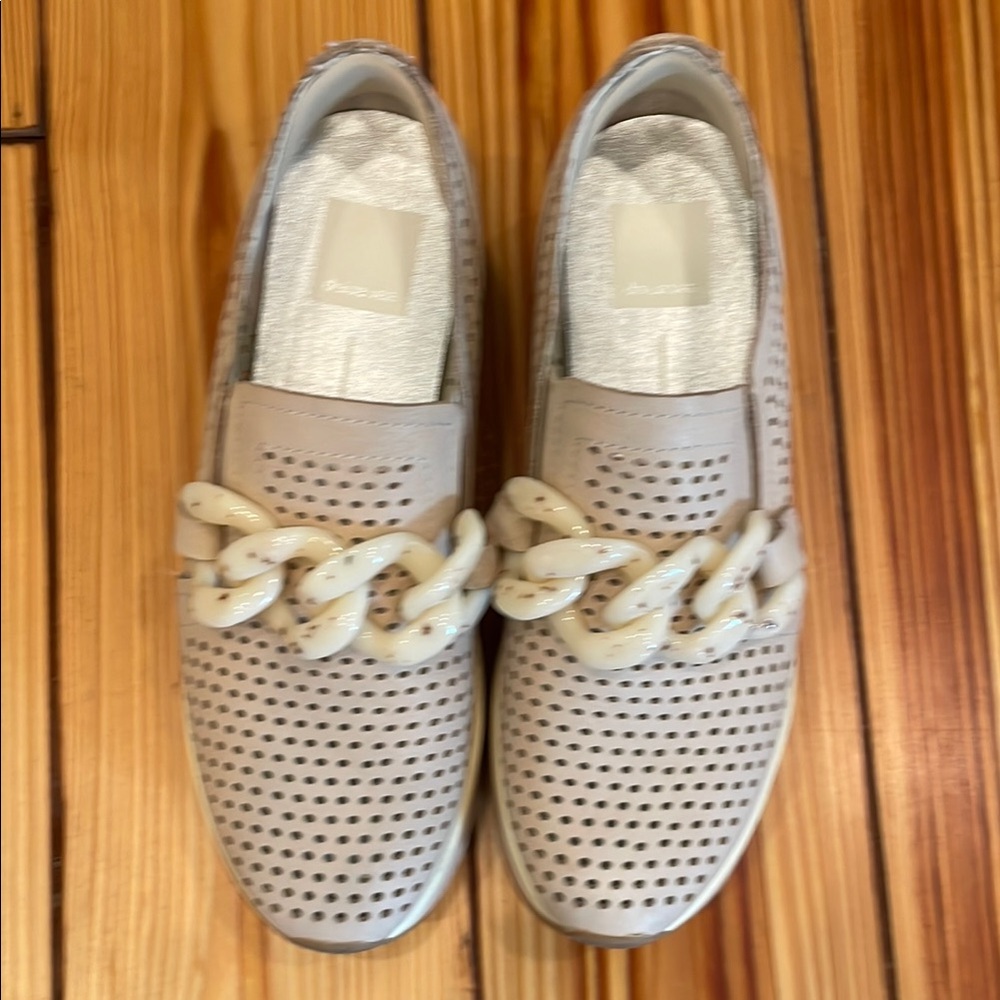 Dolce Vita Jhenee perforated sneaker in Sand/Nubuck